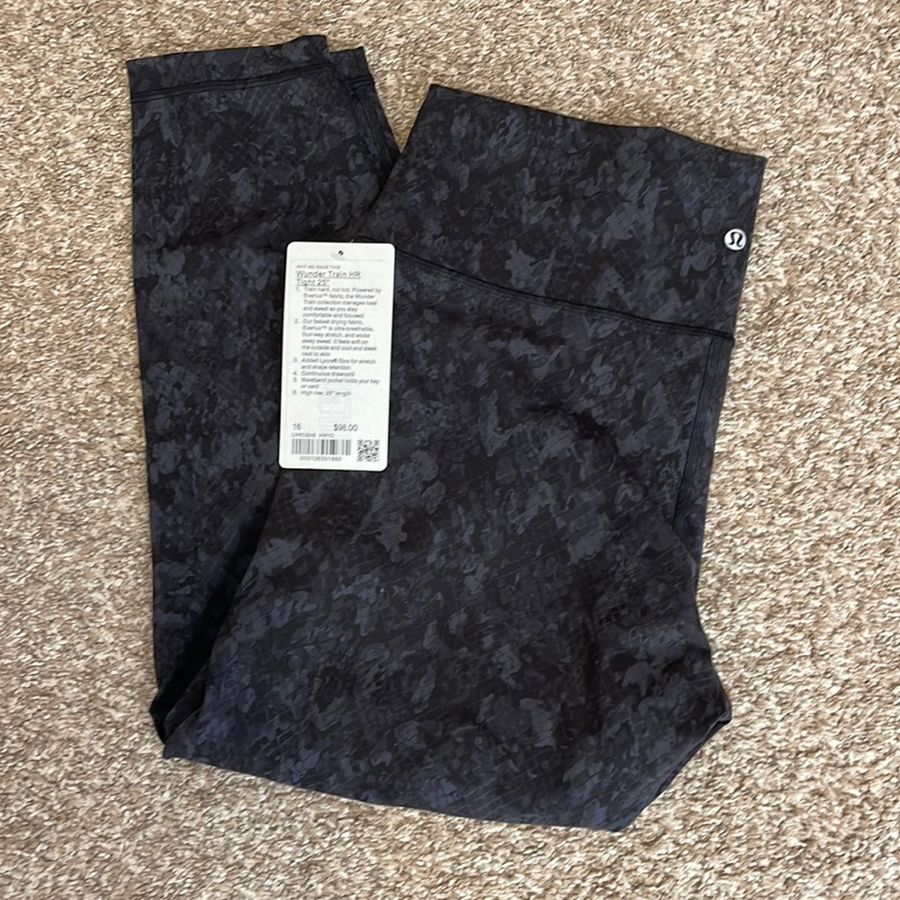 NWT (kinda, read description) Lululemon Wunder Train Tight size 16
